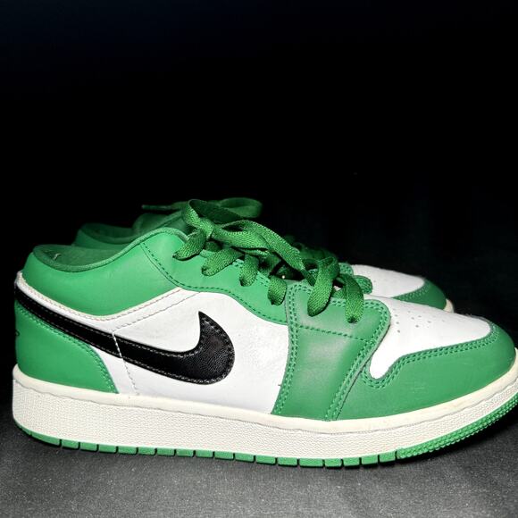 Size 7 - Nike Air Jordan 1 Low GS Pine Green 2020 Men's Shoes - Picture 1 of 8